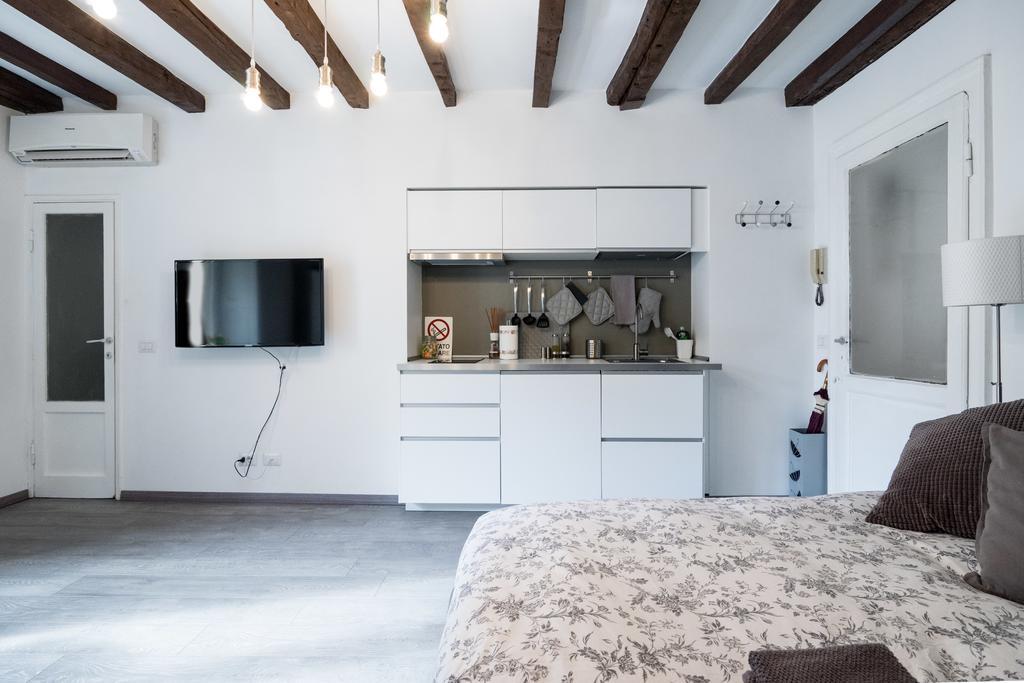 Milano Apartments Porta Genova Eksteriør billede
